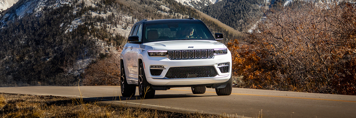 Shop for the 2025 Jeep Grand Cherokee in Clovis, CA. 